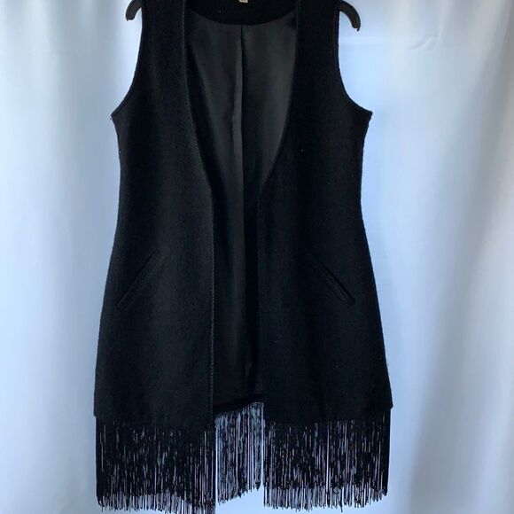 Carson medium 100% wool black vest with fringed bottom - Picture 1 of 7